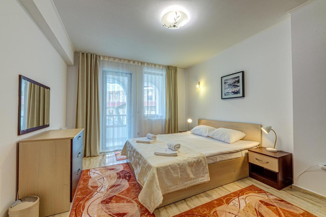 Bright And Spacious 2-Bdr Apartment With Balcony By Flat Mаnager ปอมโปโรโว ภายนอก รูปภาพ