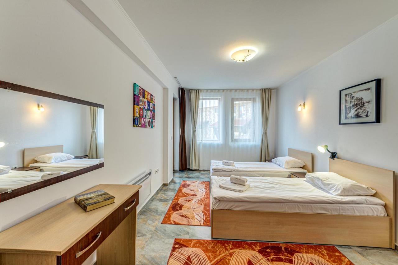 Bright And Spacious 2-Bdr Apartment With Balcony By Flat Mаnager ปอมโปโรโว ภายนอก รูปภาพ
